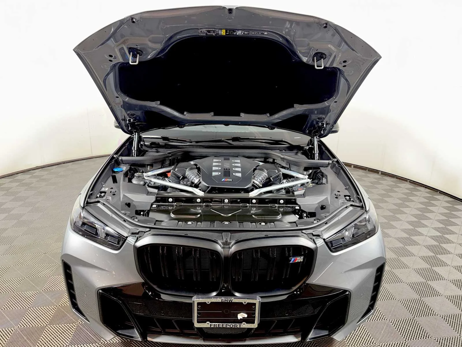 2026 BMW X5 M60i - Photo 31