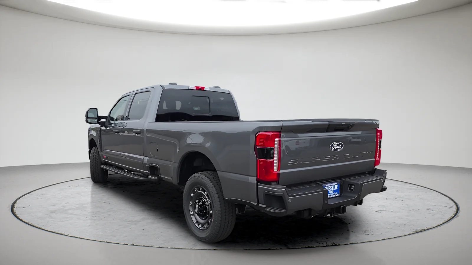 New 2027 Gray Ford XLT image 9