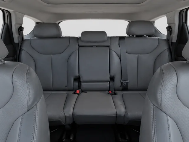 Used 2019 Silver Hyundai Limited image 18