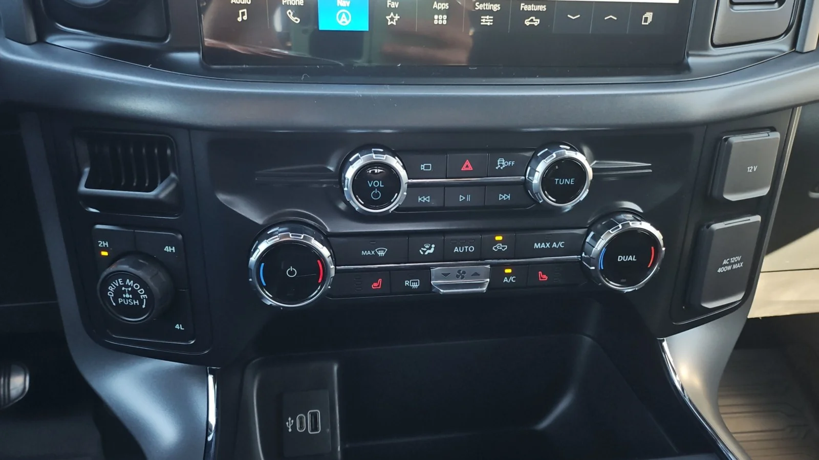 New 2026 Carbonized Gray Metallic Ford XLT 4WD image 18