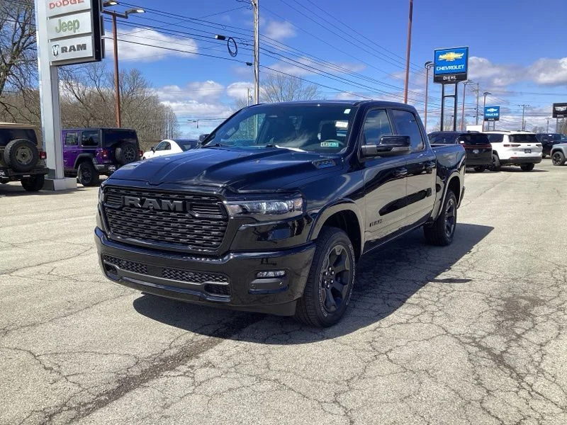 New 2026 Diamond Black Crystal Pearl-Coat Exterior Paint RAM Big Horn/Lone Star image 3