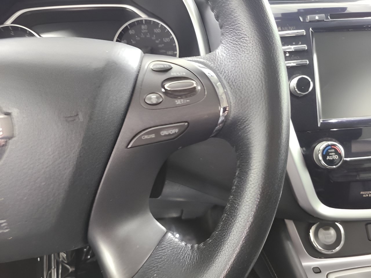 Used 2022 Pearl White Tricoat Nissan SV image 26