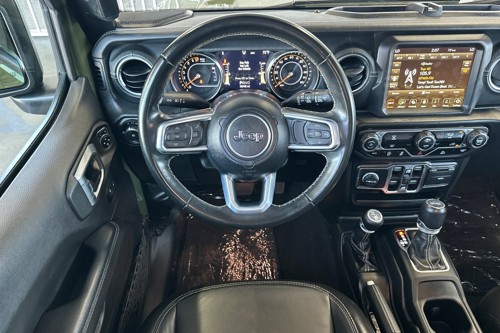 Used 2022 GREEN CLEAR-COAT Jeep Unlimited Sahara image 13