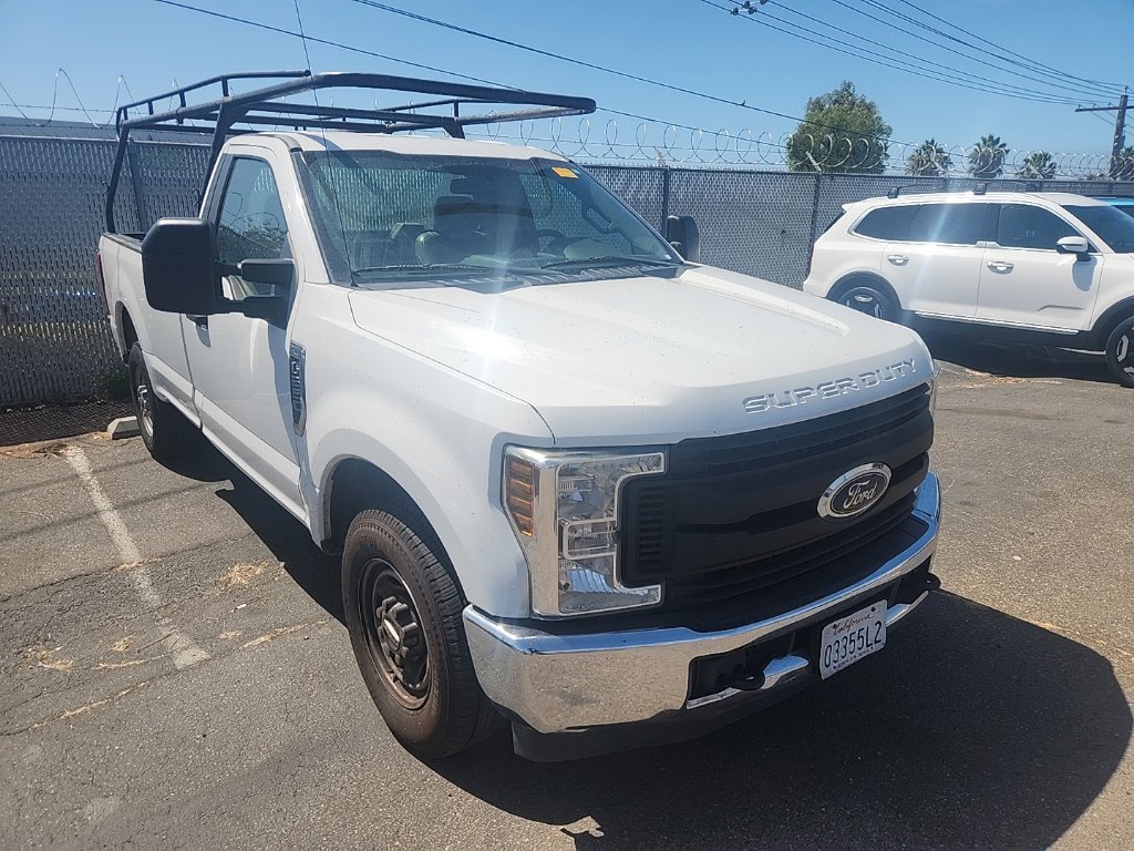 Used 2018 White Ford XL image 1