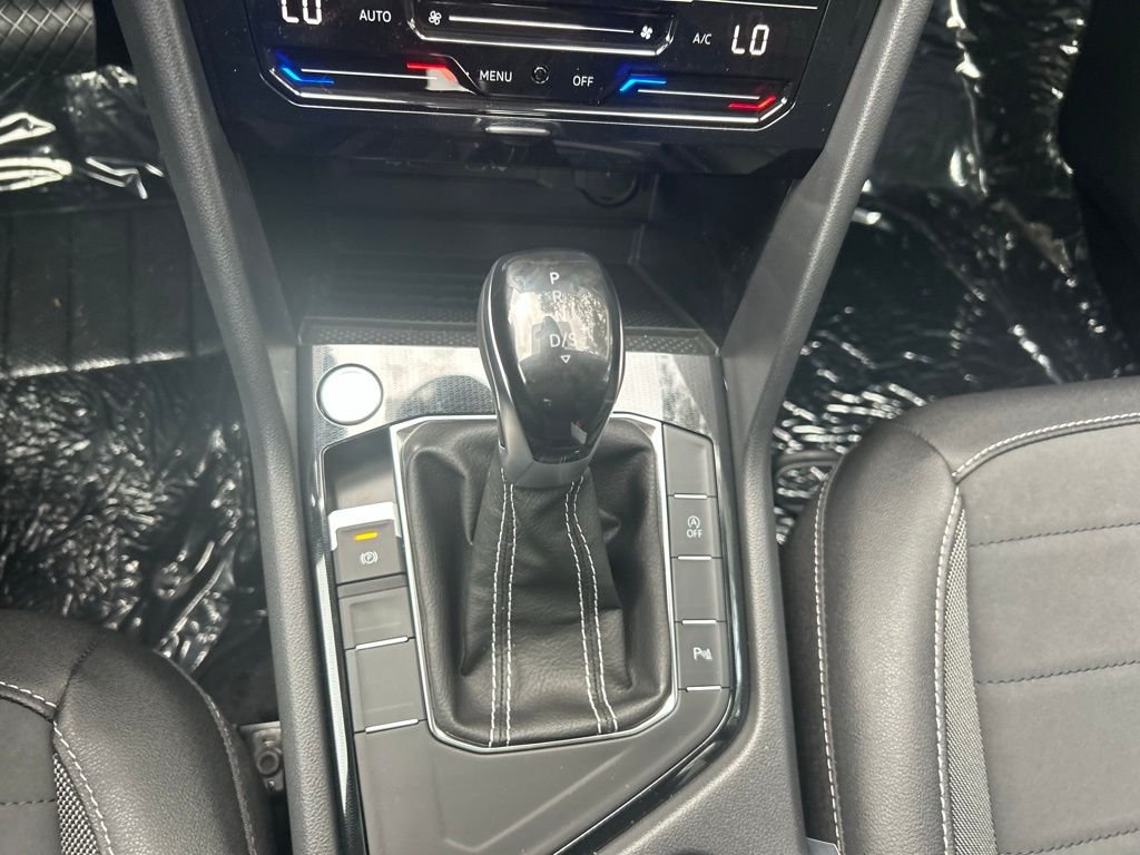 New 2026 White Volkswagen 1.5T SE Black image 54
