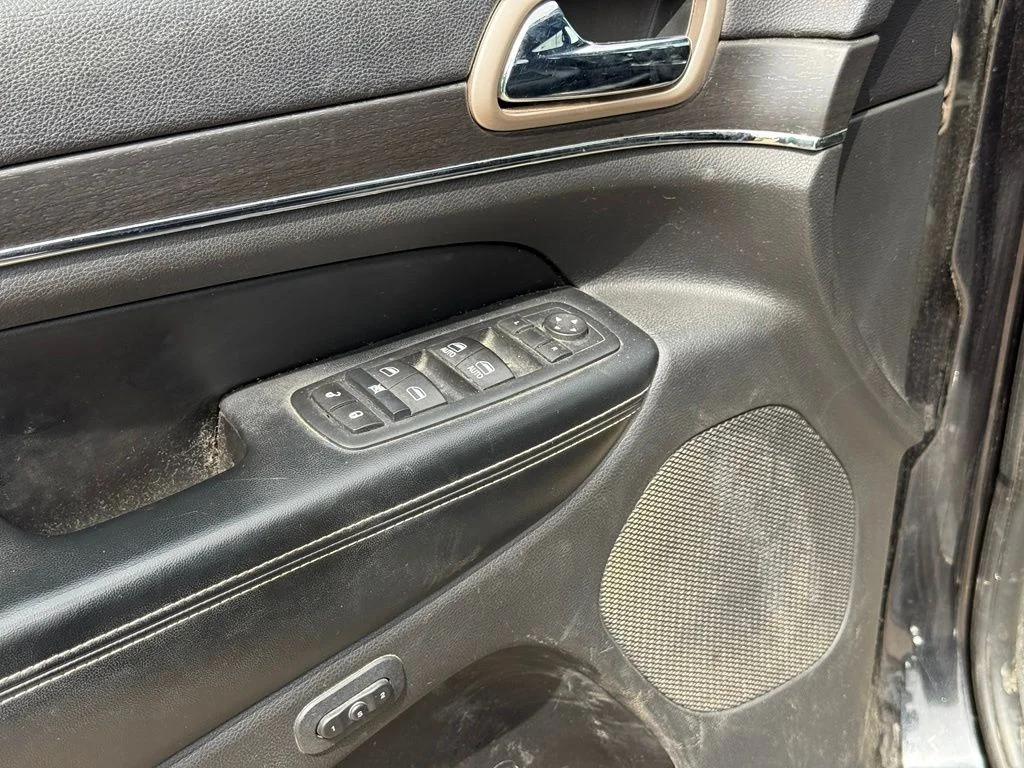 Used 2016 Black Jeep Limited image 11