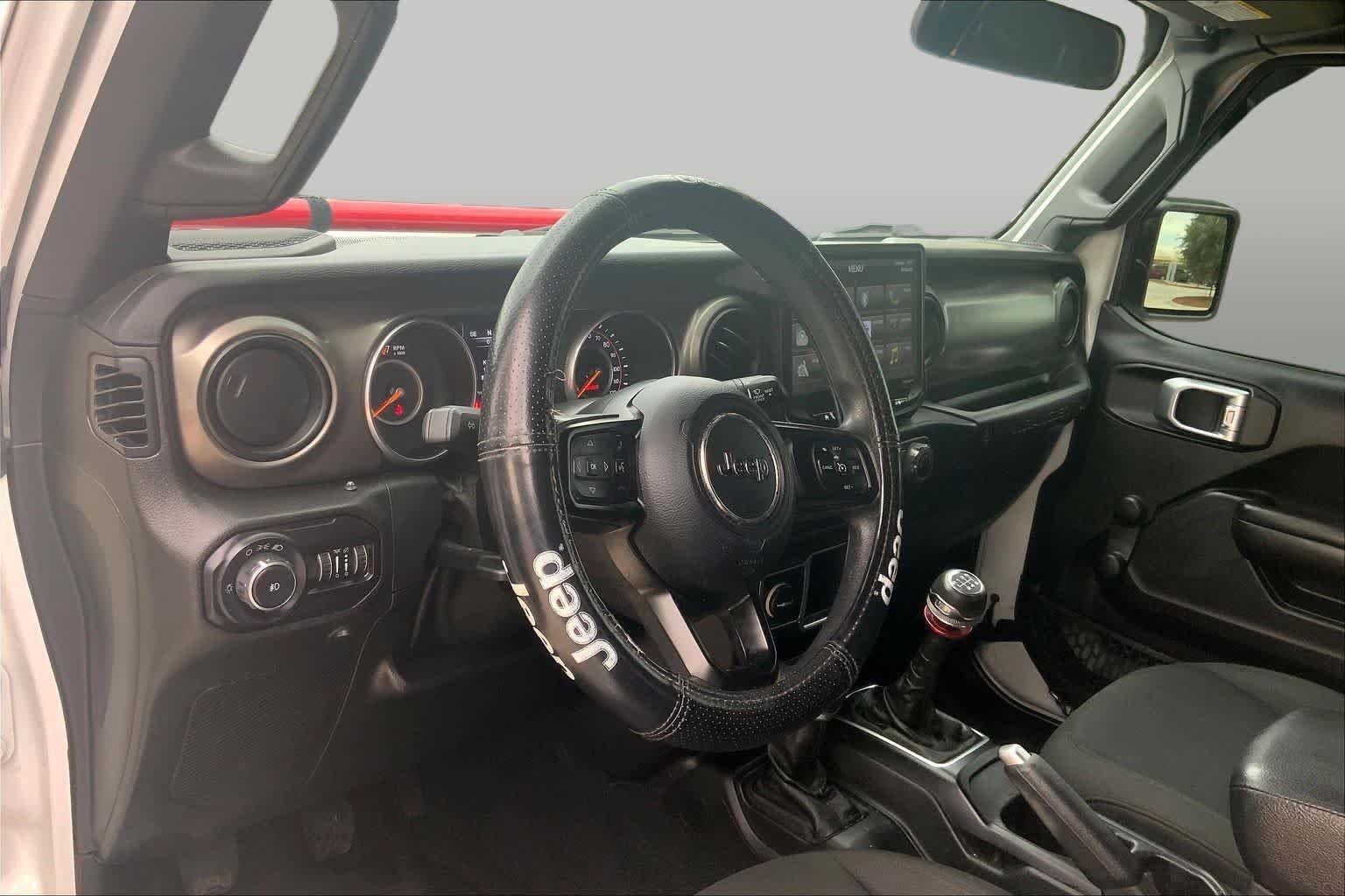 Used 2018 Bright White Clearcoat Jeep Sport image 18