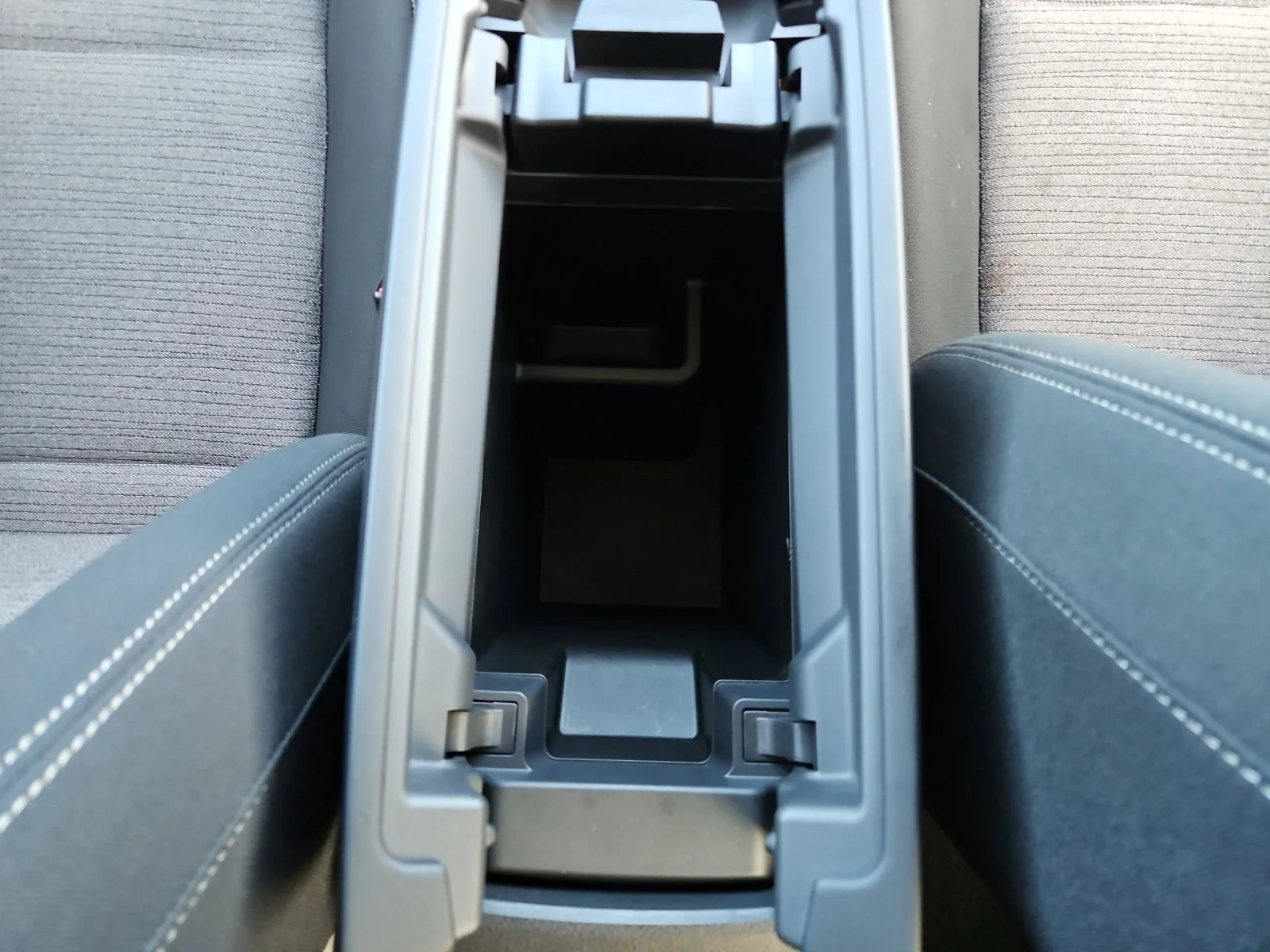 Used 2023 Gray Nissan SV image 26