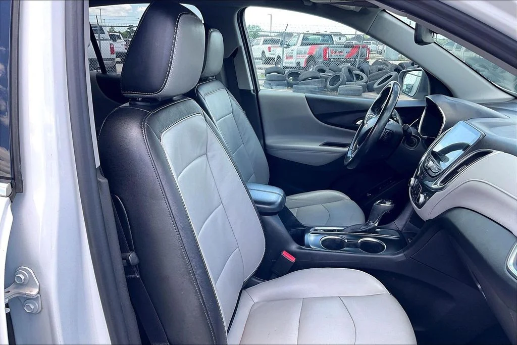 Used 2020 White Chevrolet Premier image 30