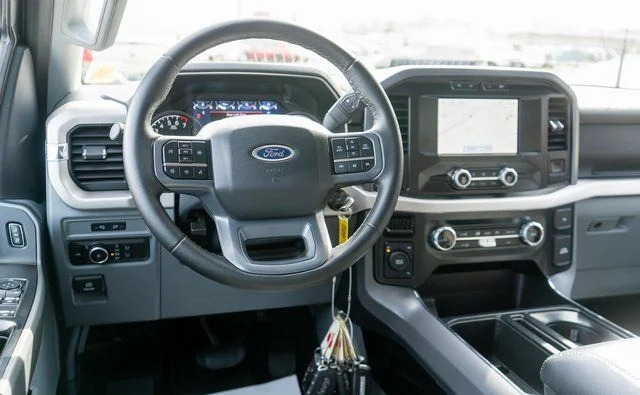 Used 2023 Black Ford XLT image 13