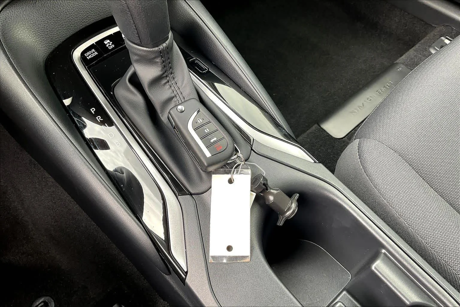 Used 2026 Ice Cap Toyota Hybrid LE image 14