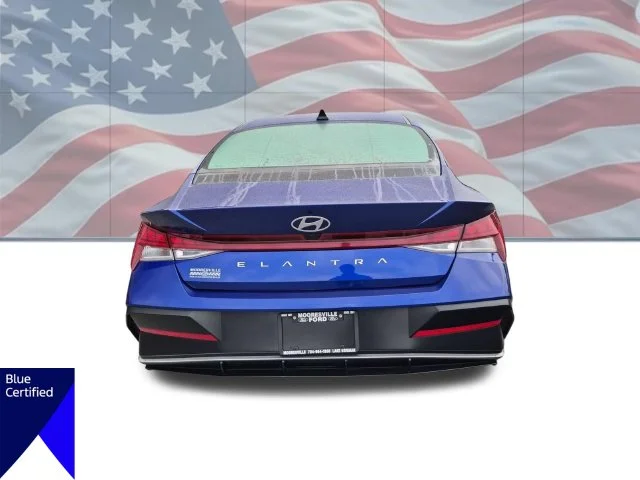 Used 2025 Blue Hyundai SEL Convenience image 5