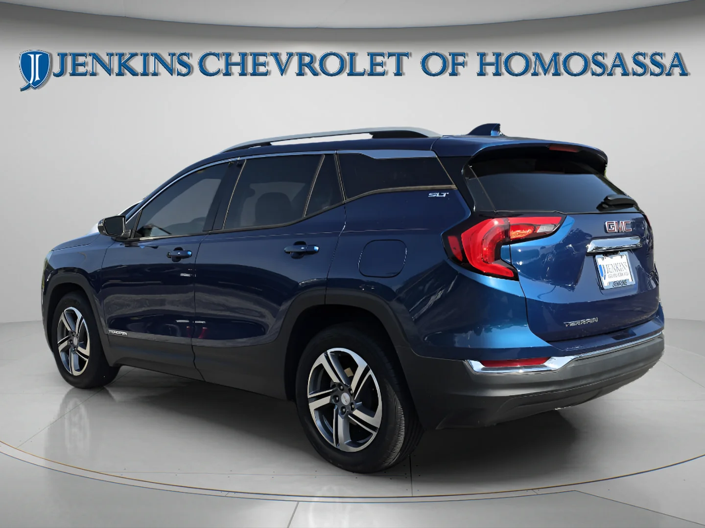 Used 2020 Blue Emerald Metallic GMC SLT image 7