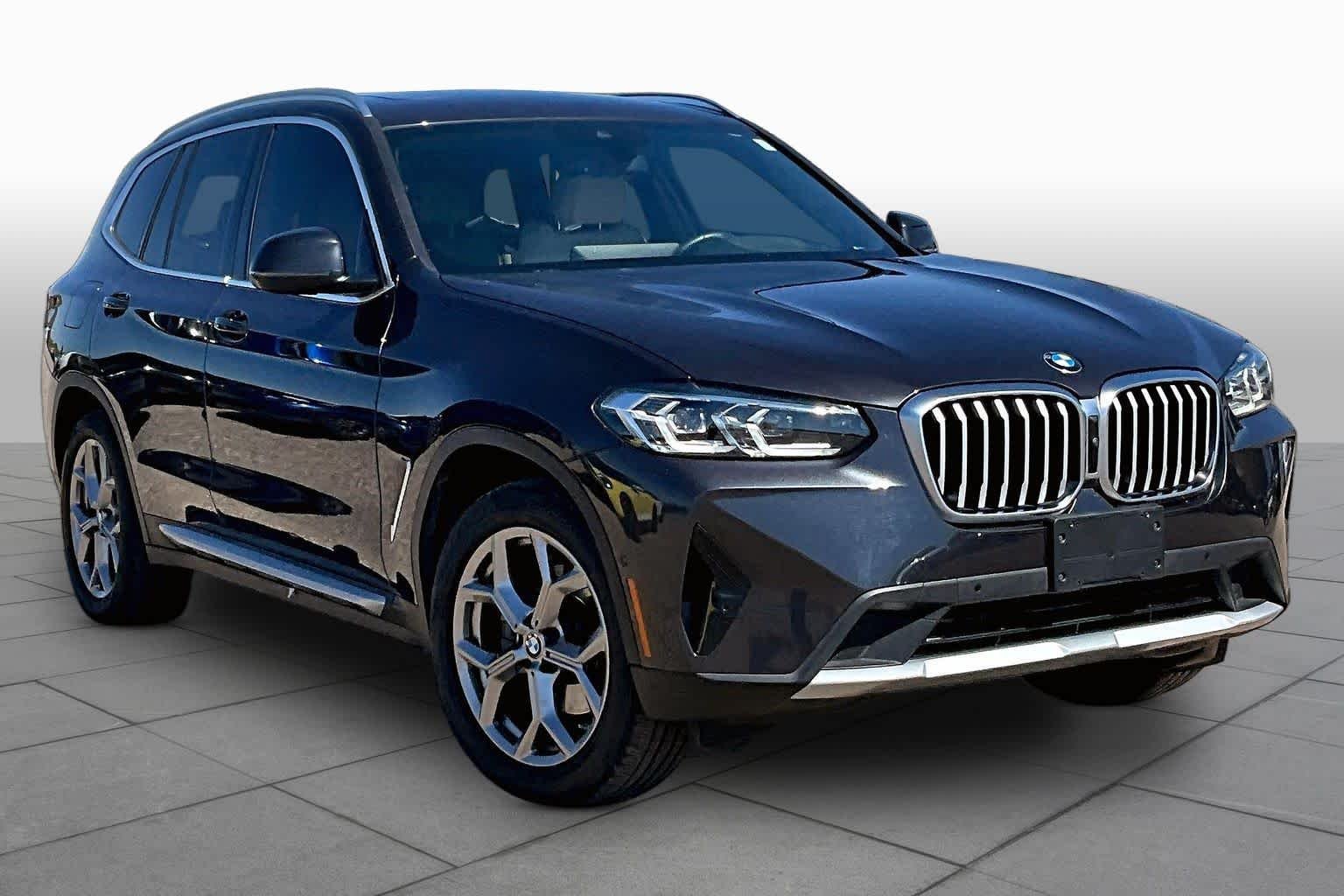 Used 2024 Dark Graphite Metallic BMW xDrive30i image 2
