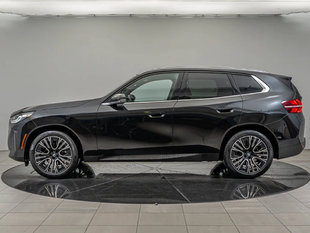 Certified Used 2025 Not Available BMW xDrive 30I image 8