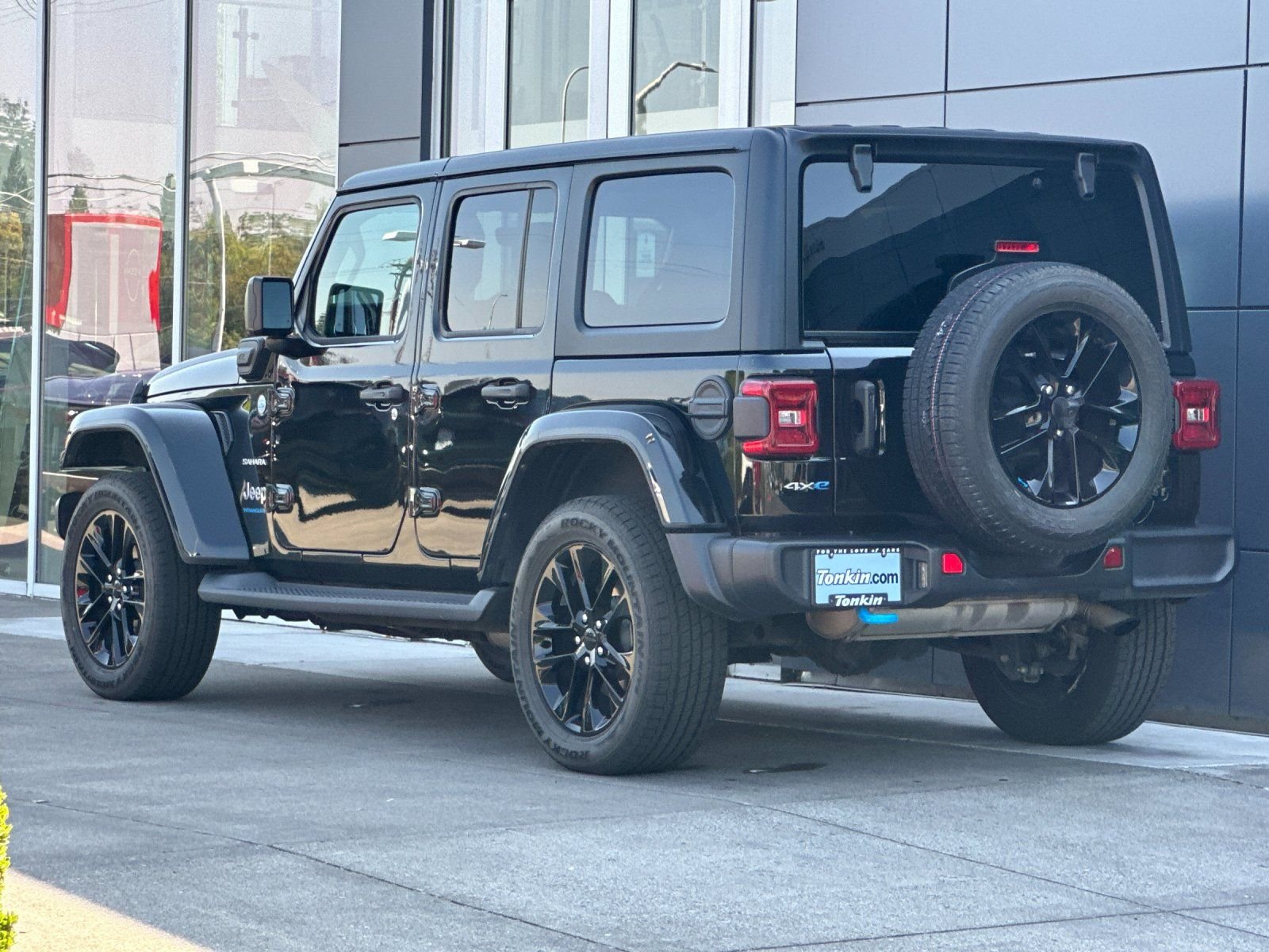 Used 2023 Black Clearcoat Jeep Sahara 4xe image 5