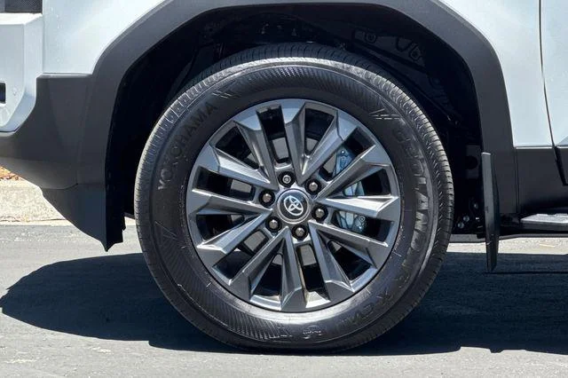 Certified Used 2026 PLATINUM WHITE PEARL MC. Toyota  image 55