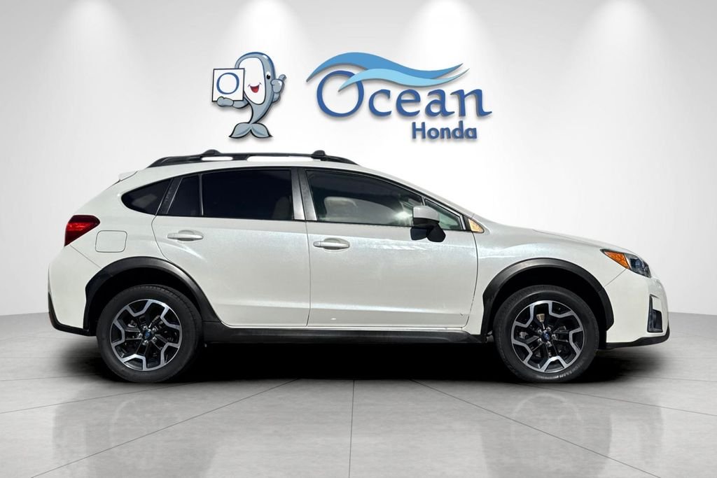 Used 2016 Crystal White Pearl Subaru 2.0i Premium image 3