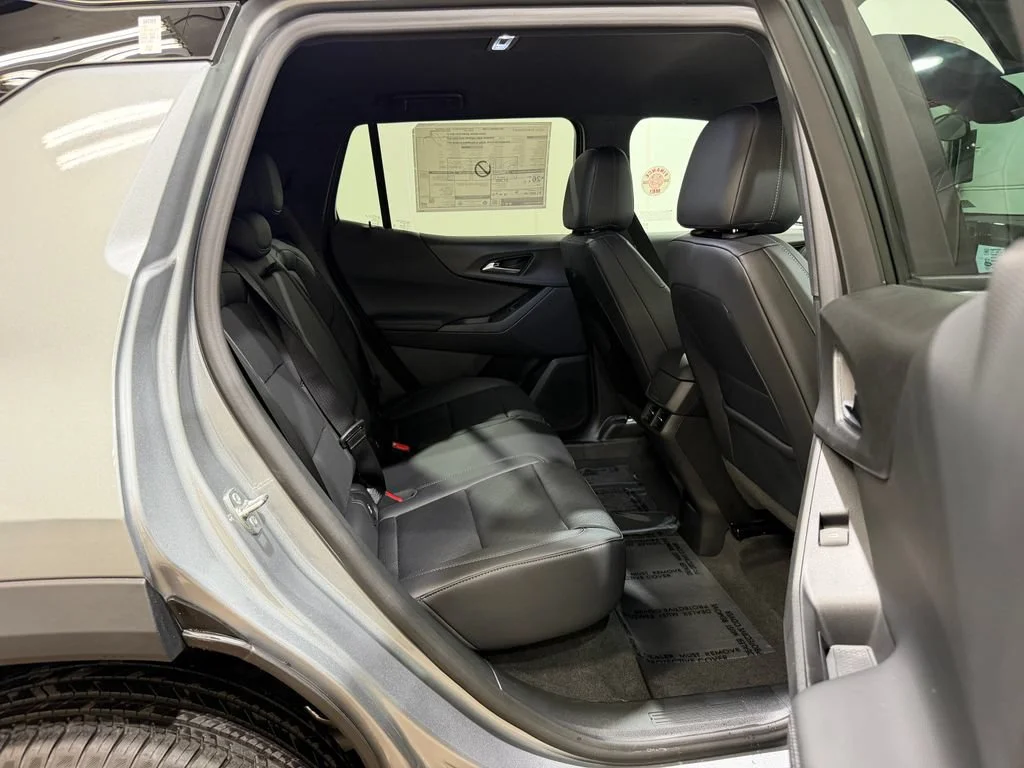2027 Chevrolet Equinox LT - Photo 34