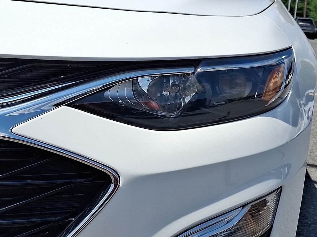 Used 2023 White Chevrolet LS image 10