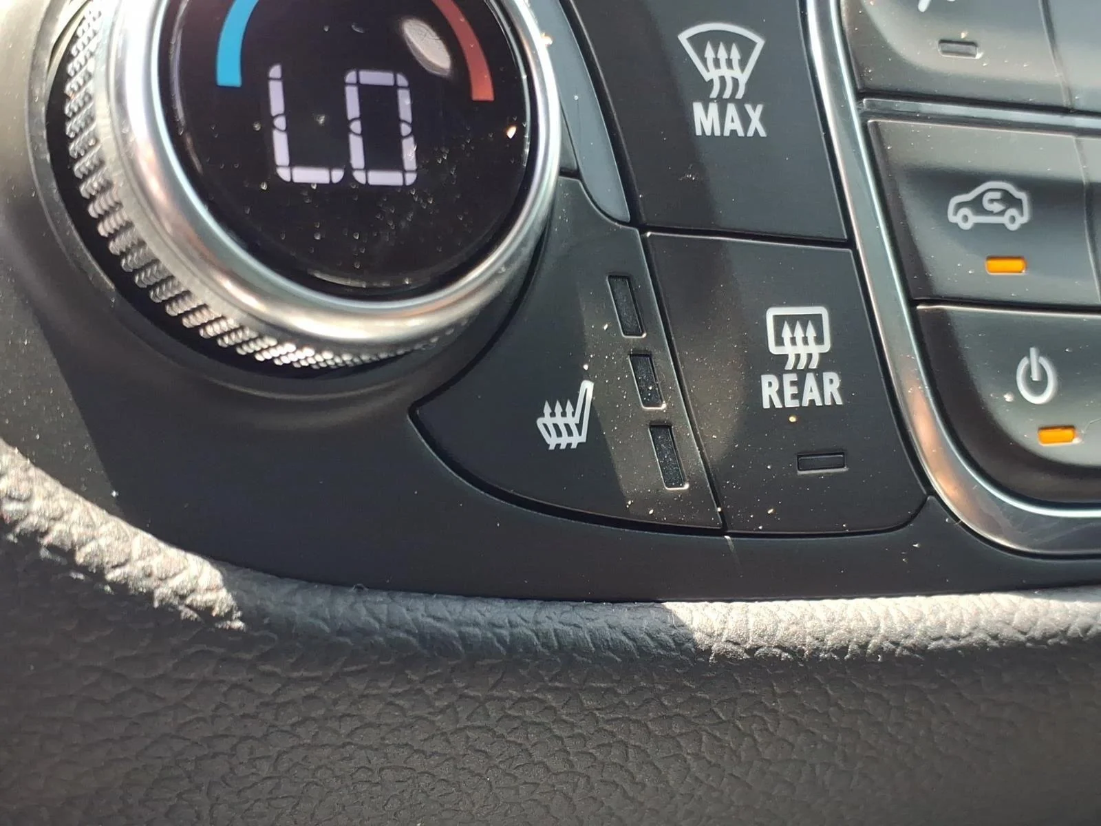 Used 2020 Pacific Blue Metallic Chevrolet LT image 5