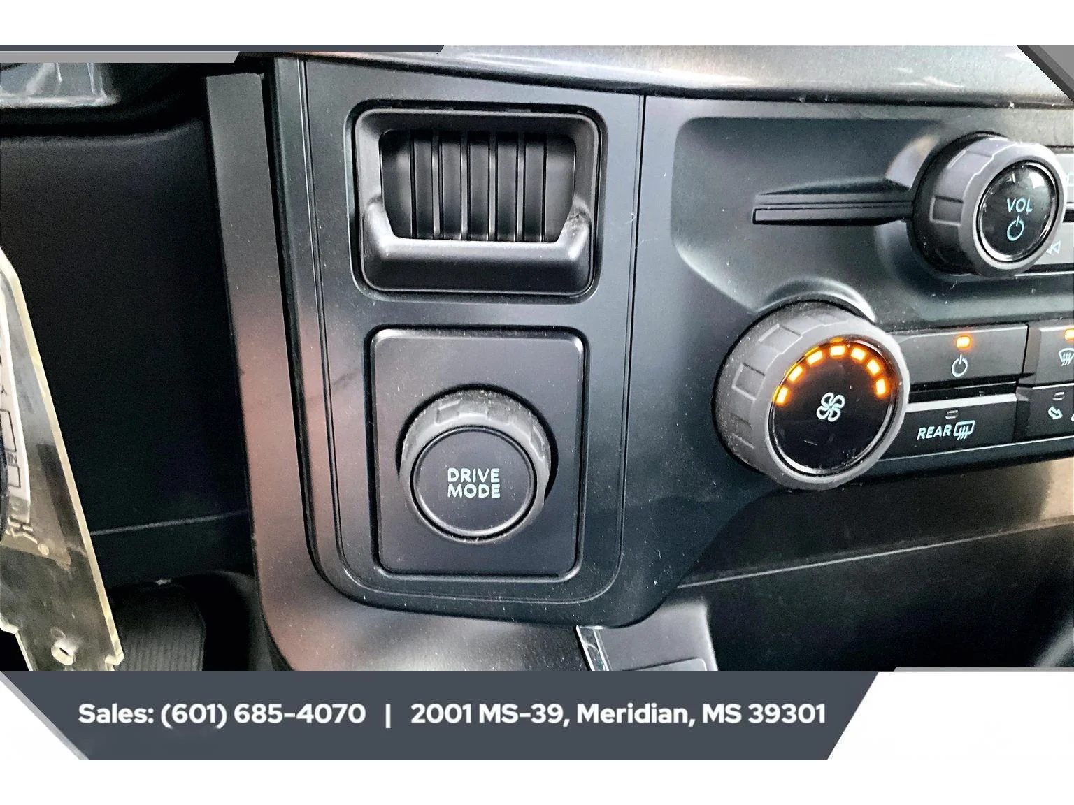 Used 2025 Oxford White Ford STX image 23