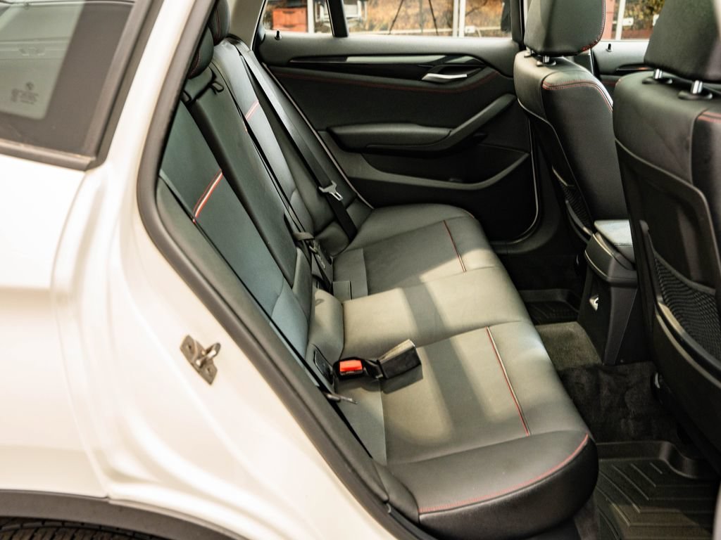 Used 2014 Alpine White BMW xDrive28i image 44