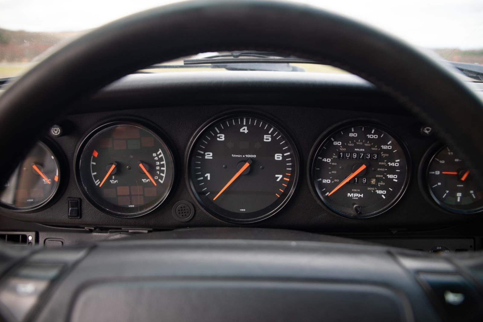 Used 1990 WHITE PORSCHE  image 10