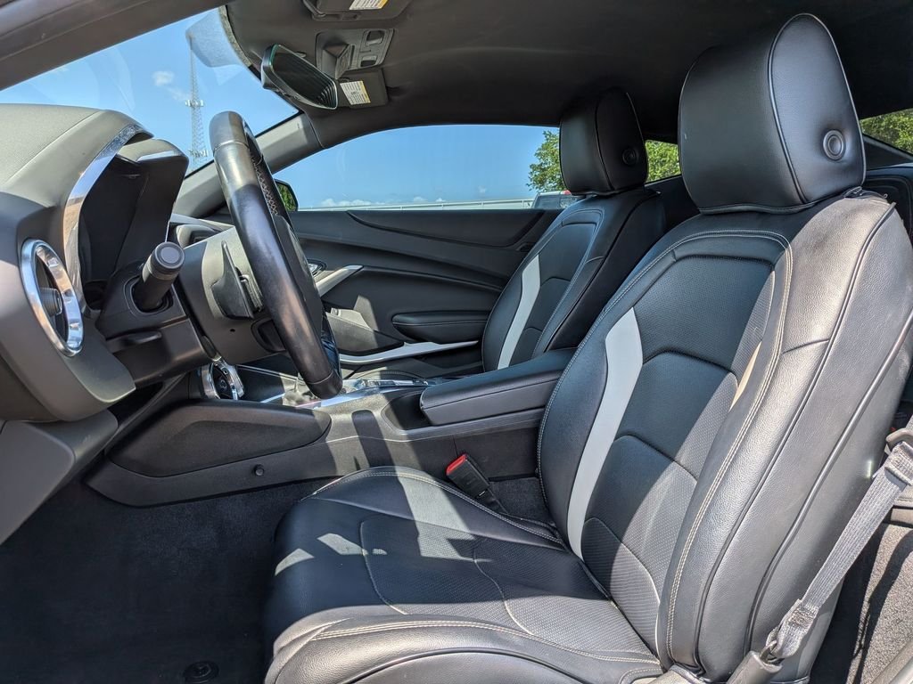 Used 2021 Gray Chevrolet LT1 image 14