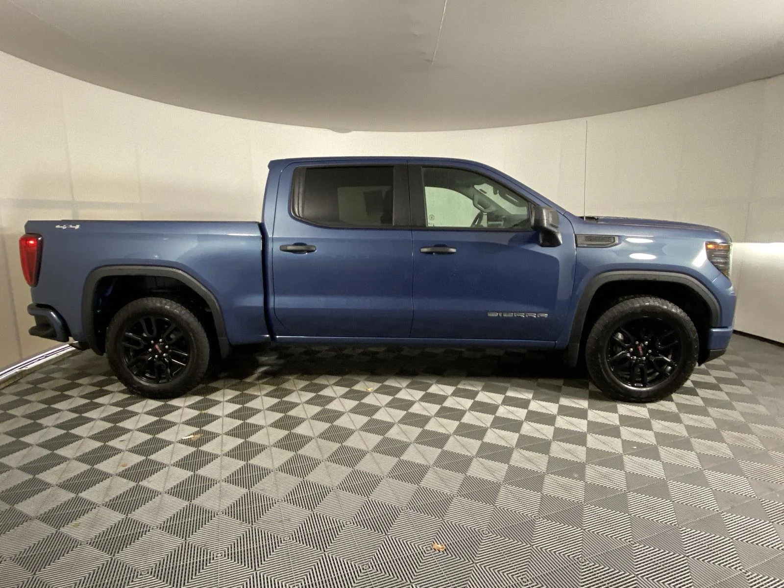 Used 2024 Downpour Metallic GMC Pro image 3