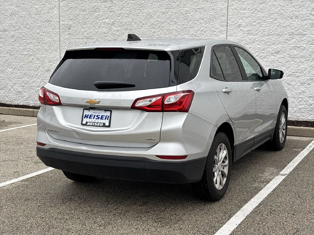 2020 Chevrolet Equinox LS - Photo 13