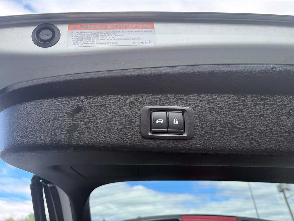 Used 2024 Gray Mitsubishi SE image 34