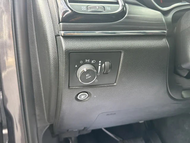 Used 2021 Gray Jeep Limited image 28