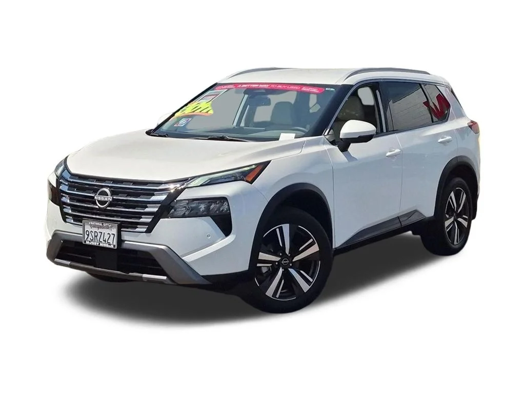 Used 2025 White Nissan SL image 1