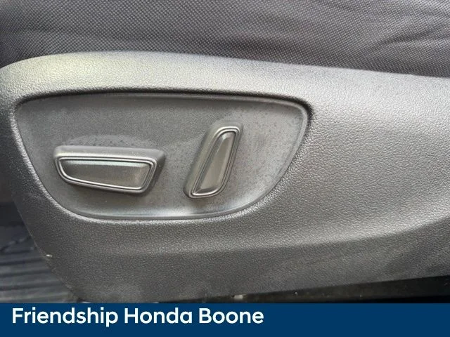 Used 2023 Blue Toyota L image 17