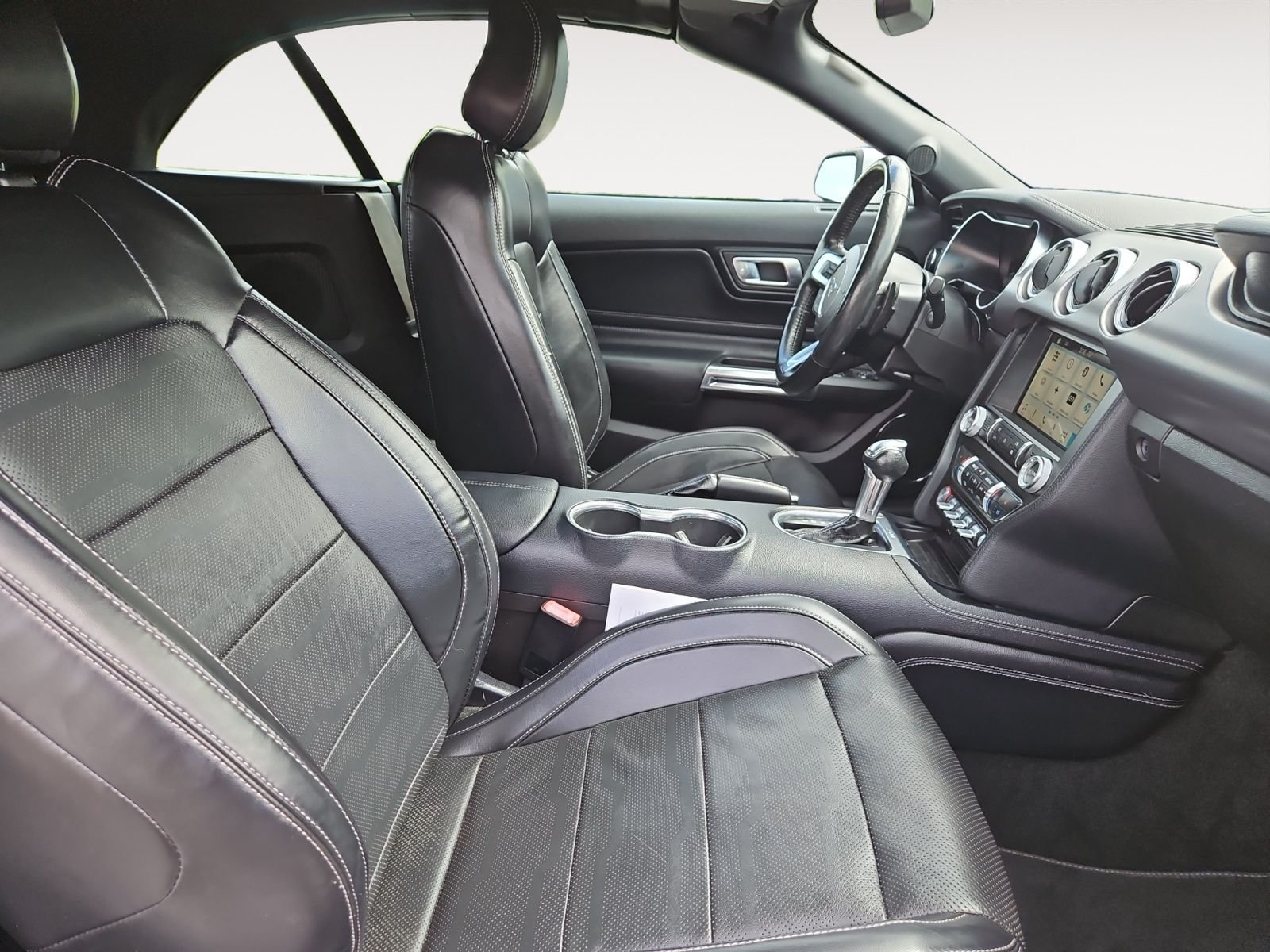 Used 2019 Silver Ford GT Premium image 15