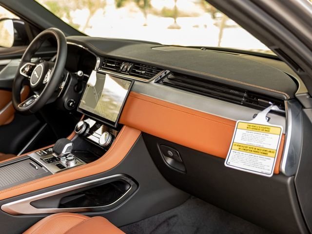 2026 Jaguar F-Pace R-Dynamic S - Photo 29