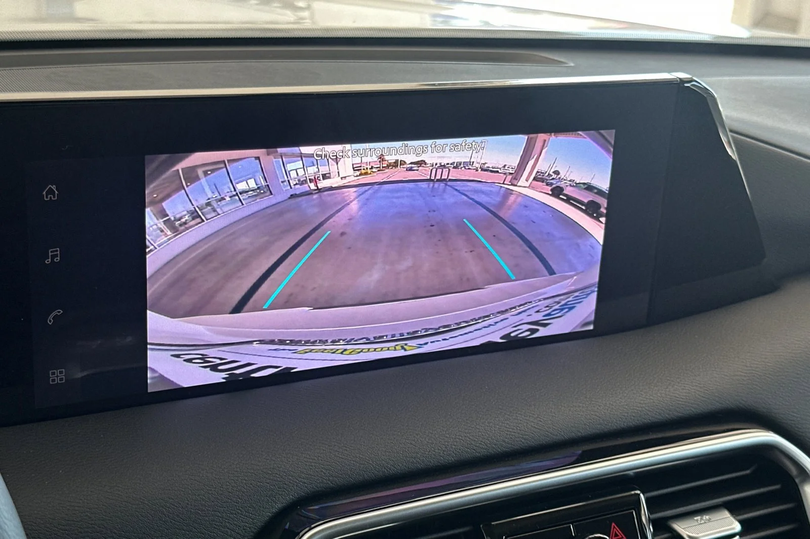 2026 Nissan Armada SV - Photo 20
