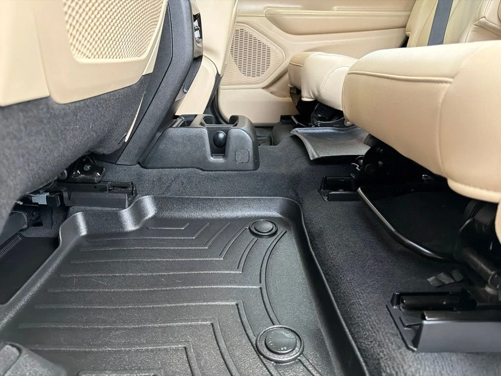 Used 2024 White Jeep Limited image 22