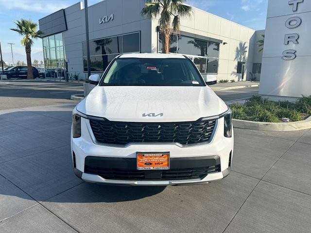 Used 2026 Glacial White Pearl Kia LX image 29