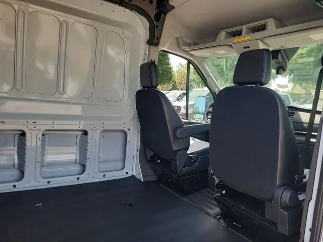 New 2026 Oxford White Ford Base image 15