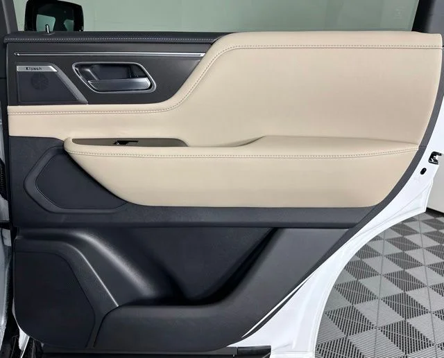 New 2026 Radiant White INFINITI PURE image 28