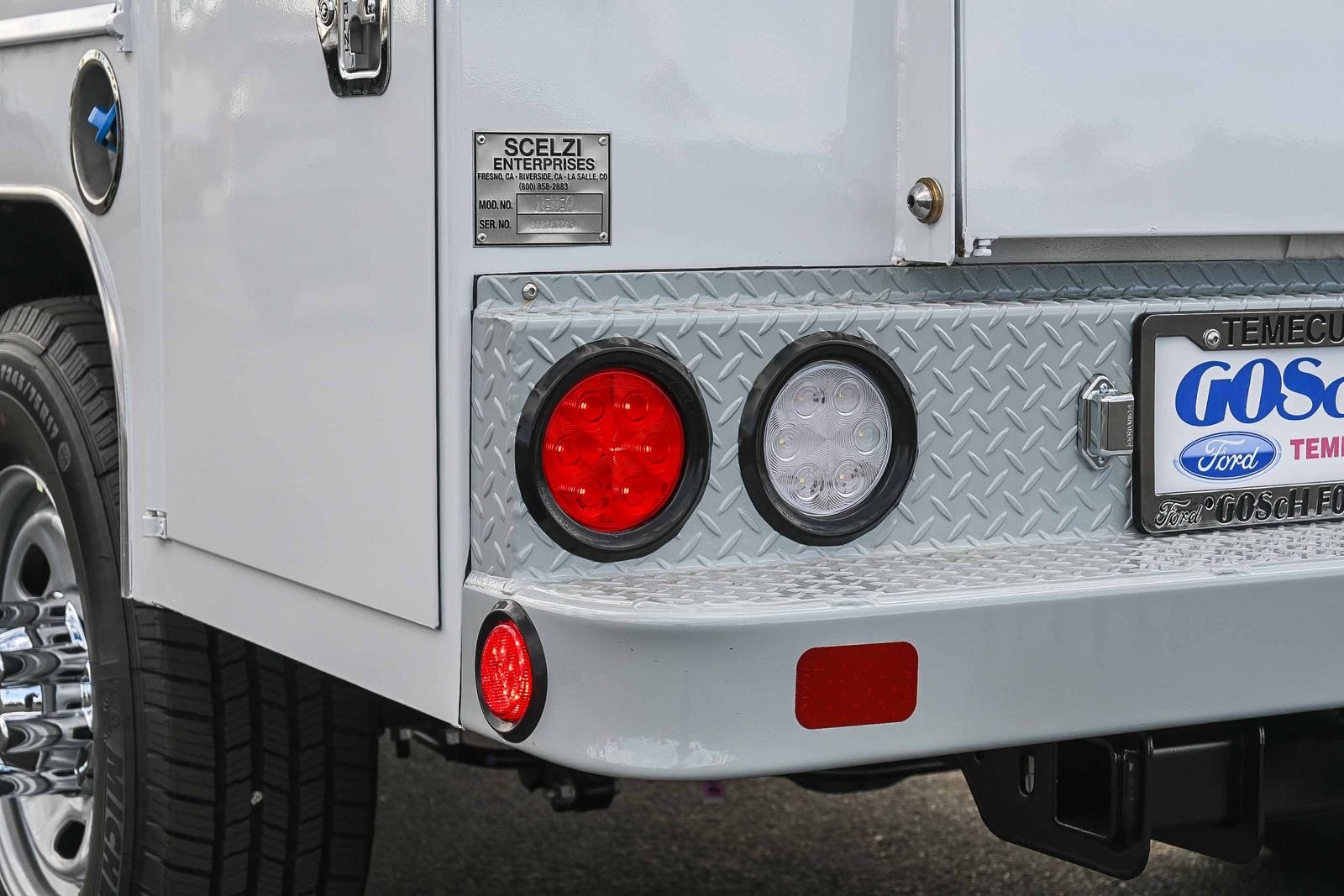 New 2026 Oxford White Ford F-350® XL image 7