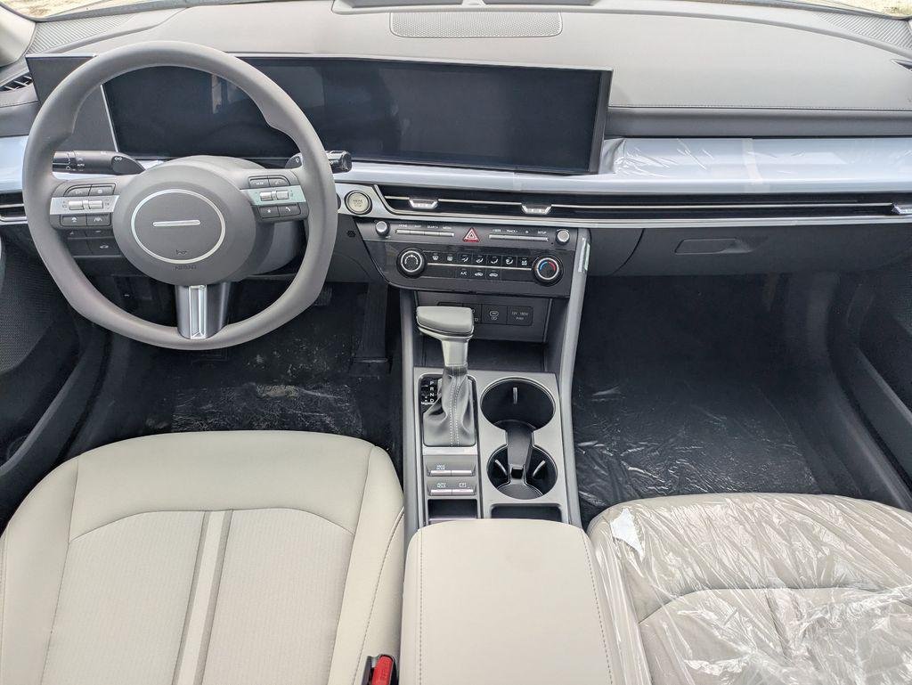 New 2026 Gray Hyundai SE image 9