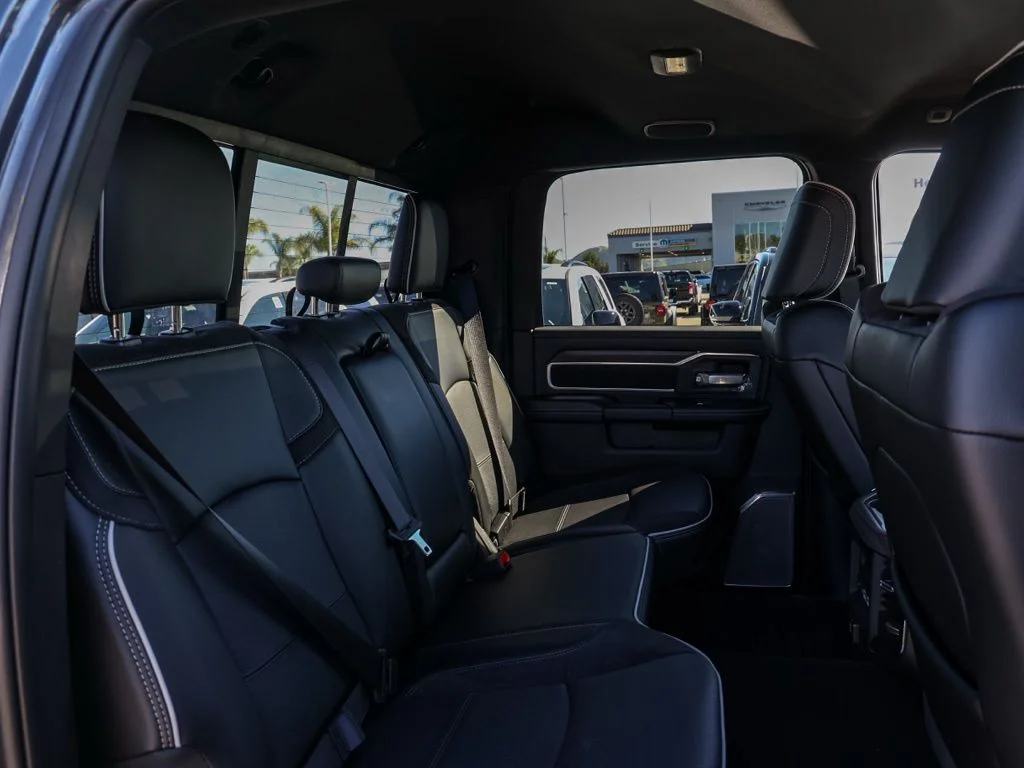 New 2026 Granite Crystal Metallic Clear-Coat Exterior Paint RAM Laramie Night Edition image 17