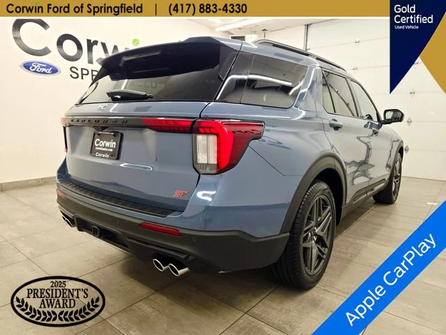 Used 2025 Vapor Blue Ford ST image 7