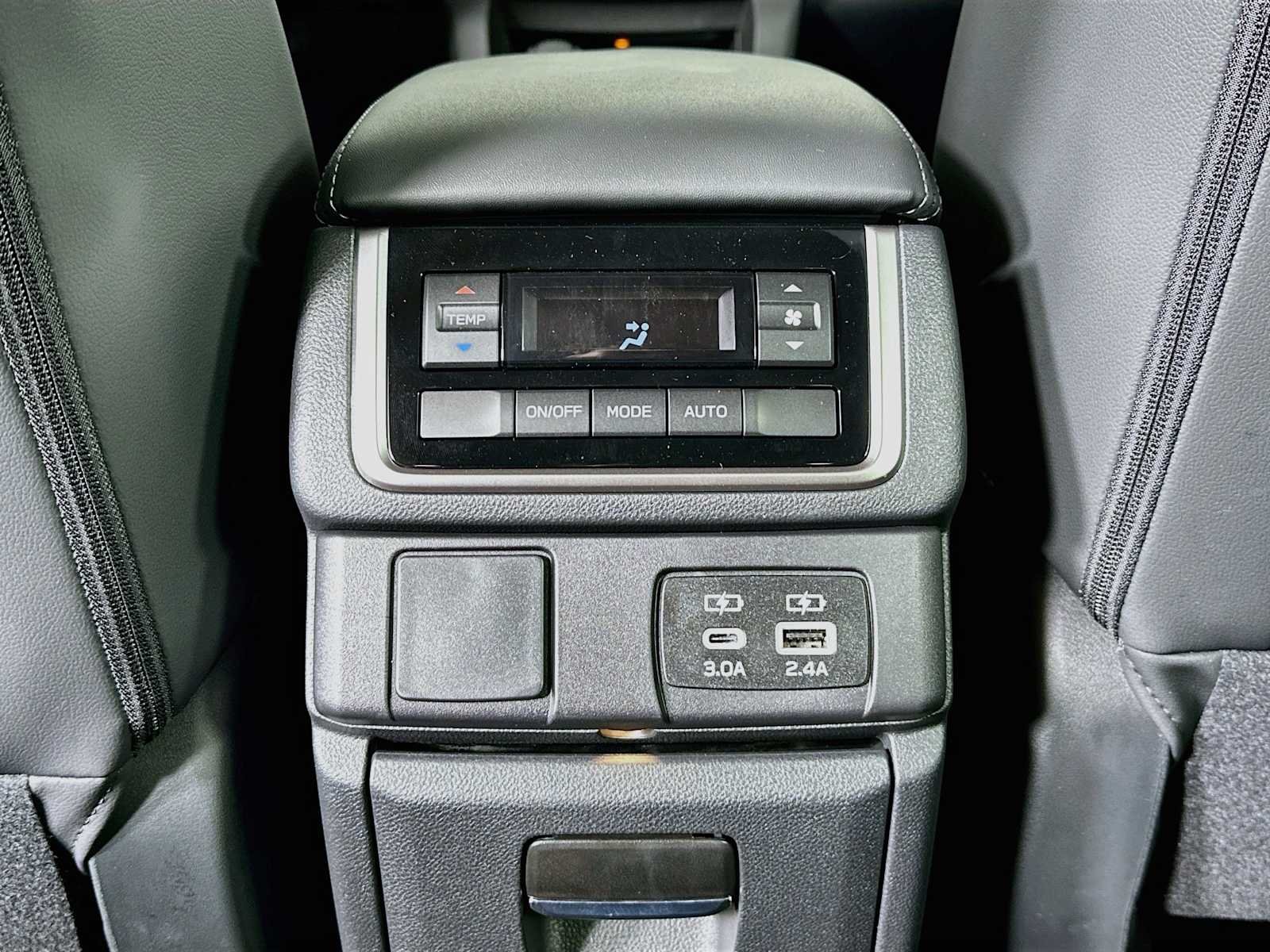 New 2026 ICE SILVER METALLIC Subaru Premium 7-Passenger image 22