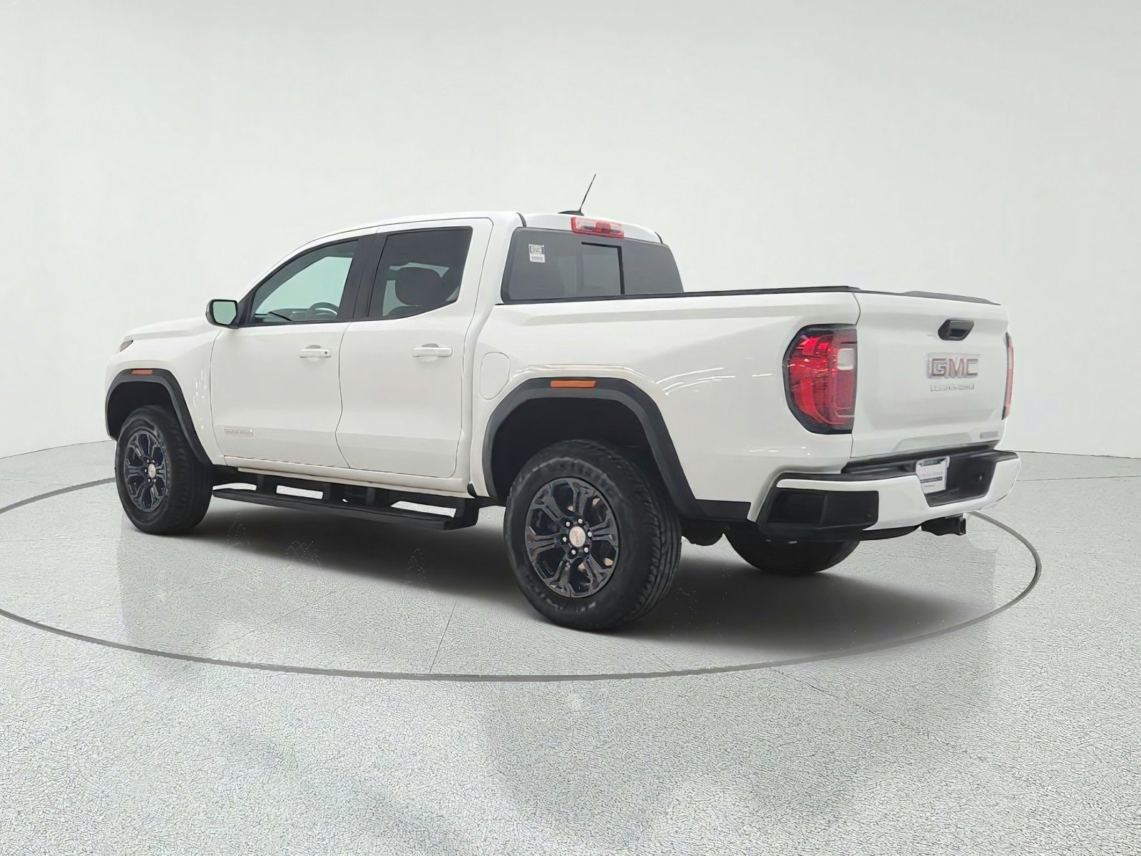 Used 2024 Summit White GMC 2WD Crew Cab Elevation image 7