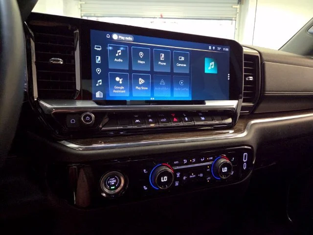 Used 2024 Lakeshore Blue Metallic Chevrolet LT (2FL) image 22