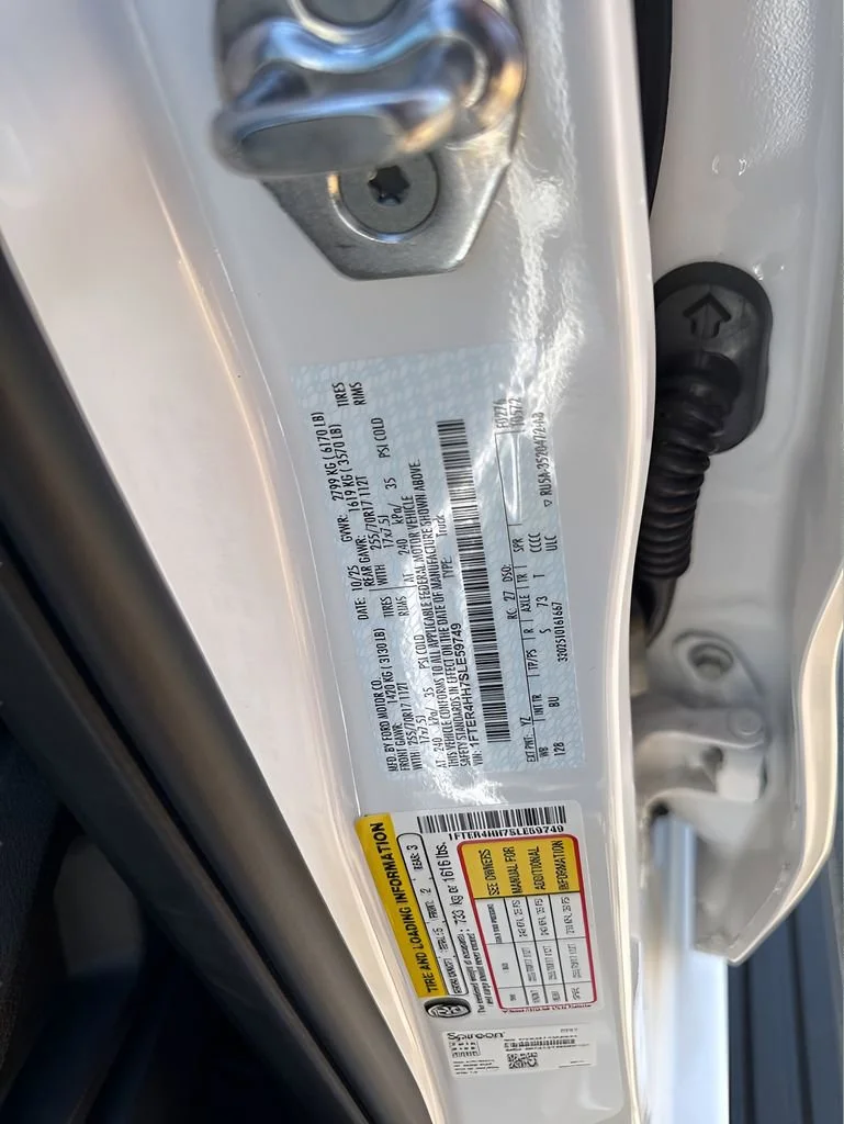 Used 2025 White Ford XLT image 27